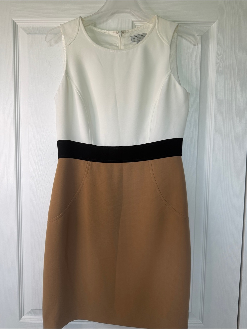 TAHARI ASL Sleeveless Colorblock Sheath Dress White / Black / Camel Size 6P - Picture 13 of 13